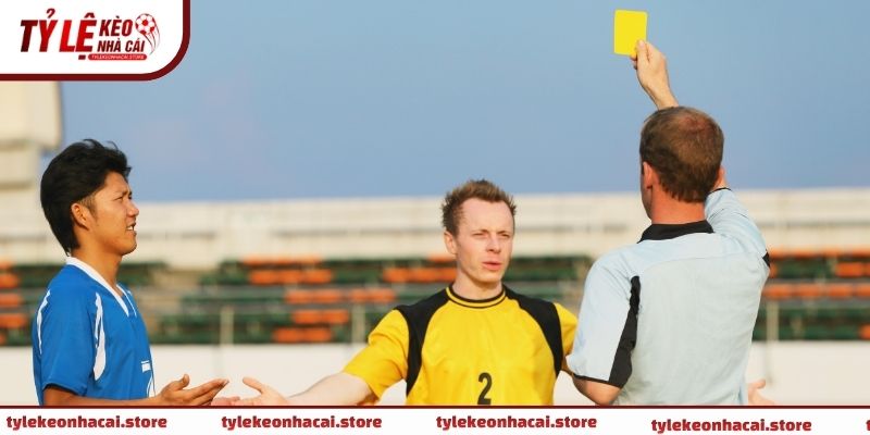 Giữ phân tích khách quan và tránh suy đoán cảm tính